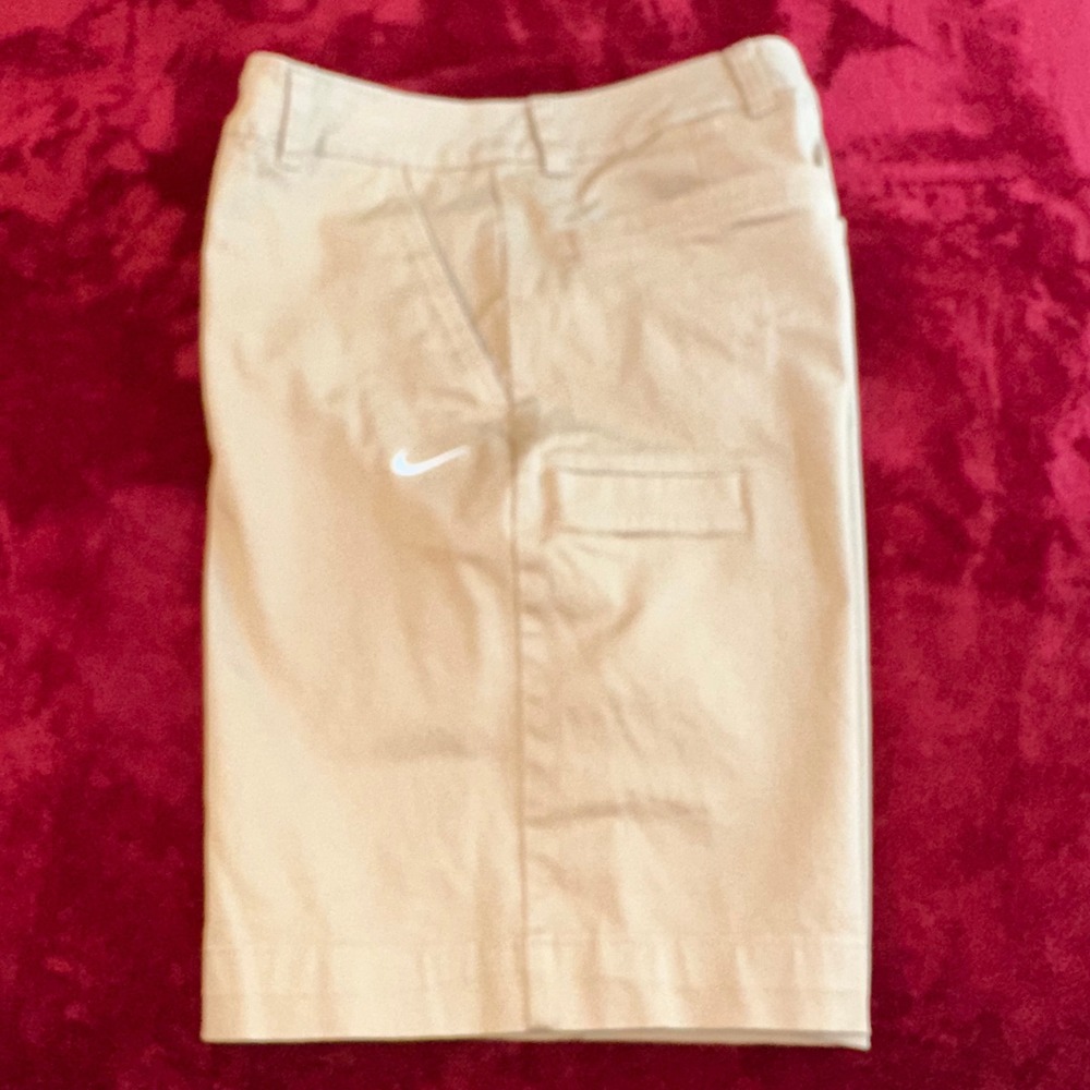 Nike SB Mens Skate Shorts Khaki Tan Cotton Stretch Chino Size 30 56323-CA05553